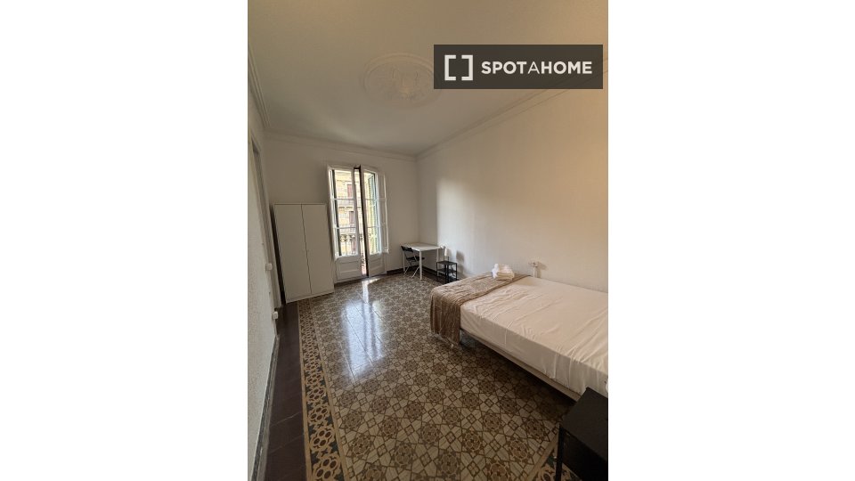 Double room Barcelona, 8 beds, 200m² — photo 8