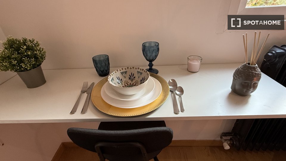 Double room Madrid, 5 beds — photo 24