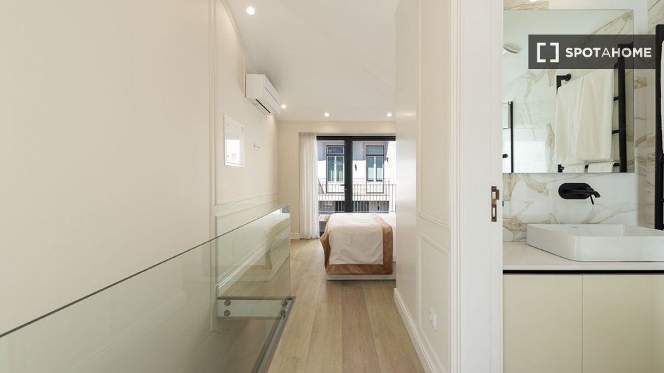 Apartment Porto, 2 beds, 69m² — photo 1