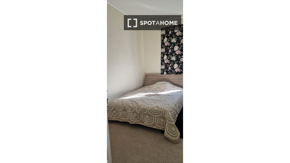 Double room Berlin, 2 beds, 20m² — photo 9
