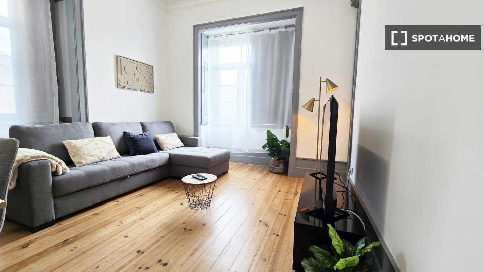 Apartment Coimbra, 4 beds, 160m² — photo 4