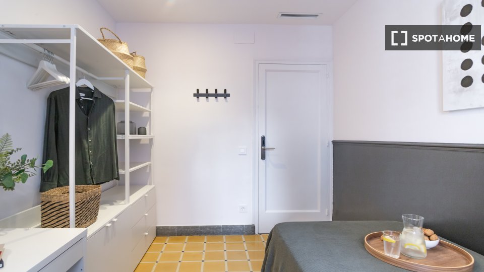 Double room Barcelona, 16 beds, 380m² — photo 9