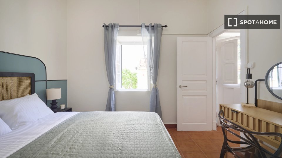 Apartment Lisbon, 1 bed — photo 5