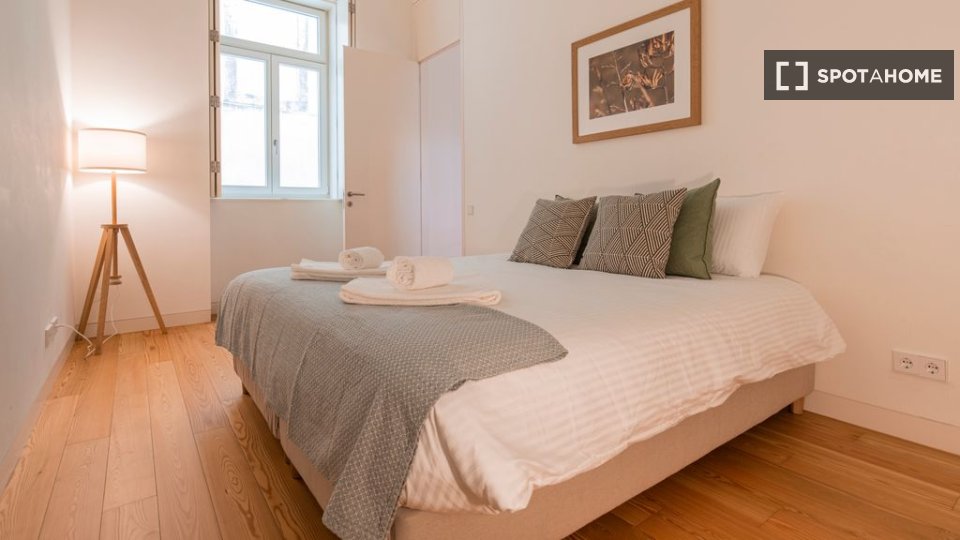 Apartment Lisbon, 1 bed — photo 15
