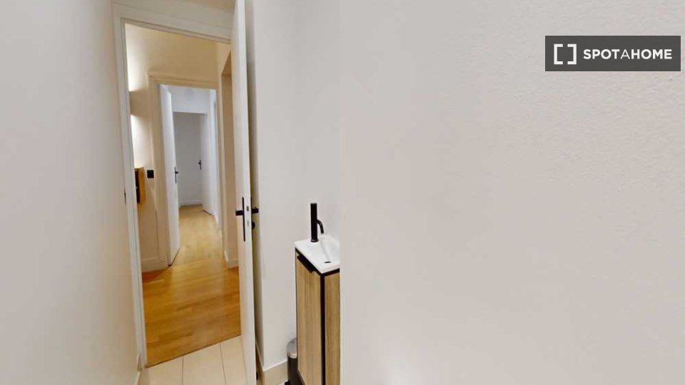 Double room Paris, 6 beds, 150m² — photo 19