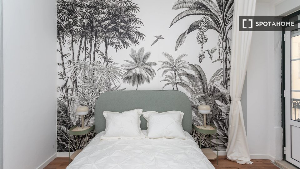 Double room Lisbon, 6 beds — photo 11