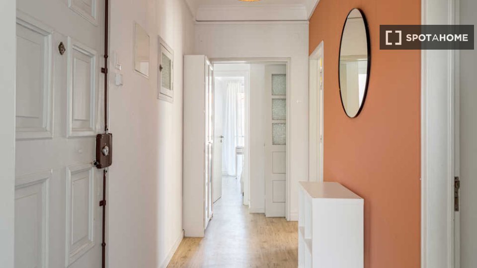 Double room Lisbon, 7 beds — photo 36