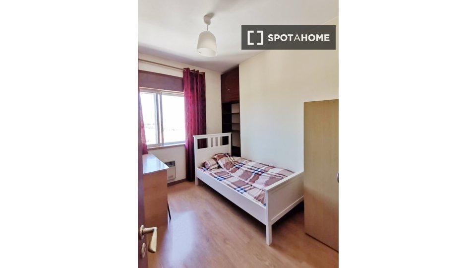 Double room Porto, 5 beds, 150m² — photo 7