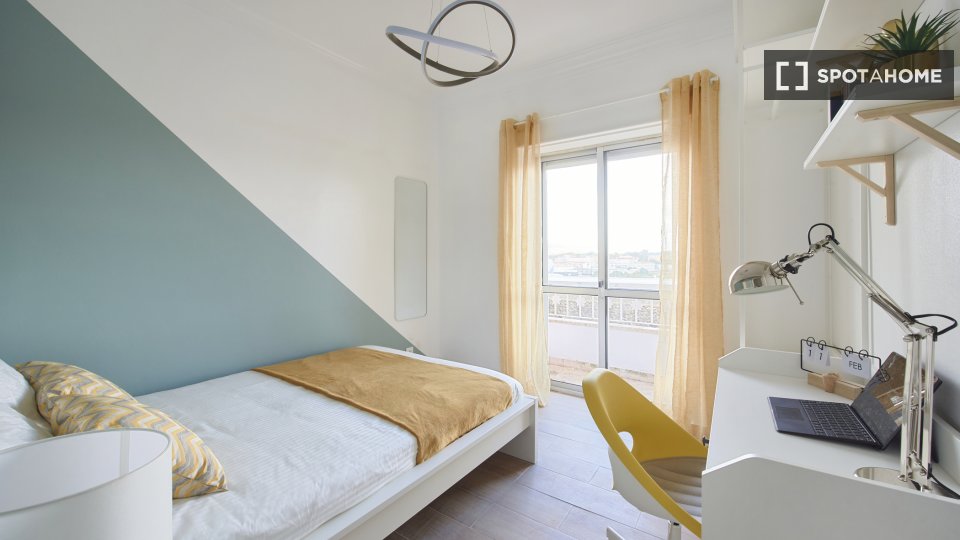 Double room Lisbon, 4 beds — photo 4
