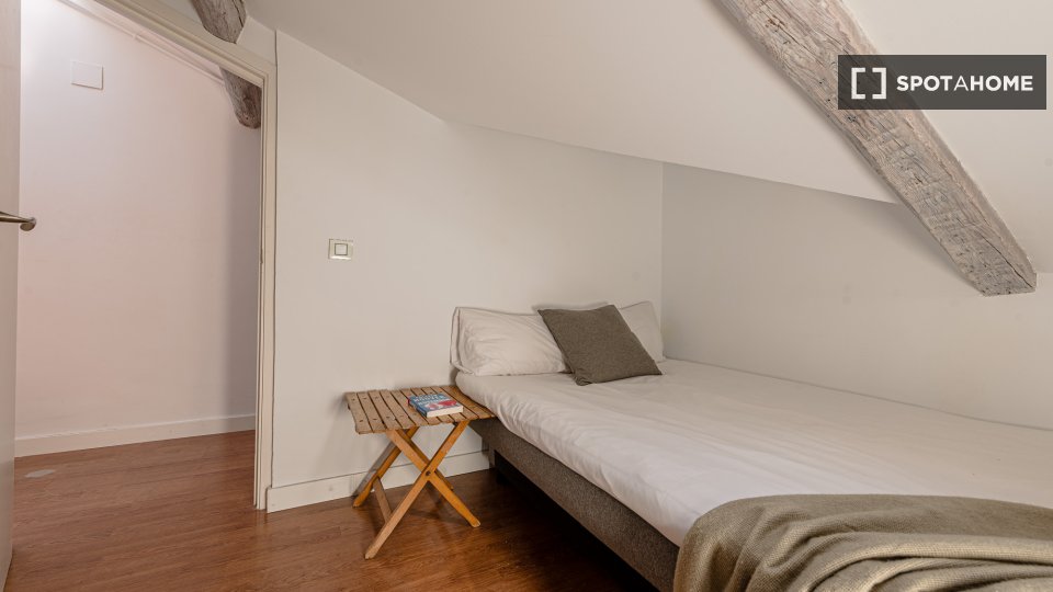 Apartment Madrid, 2 beds — photo 17