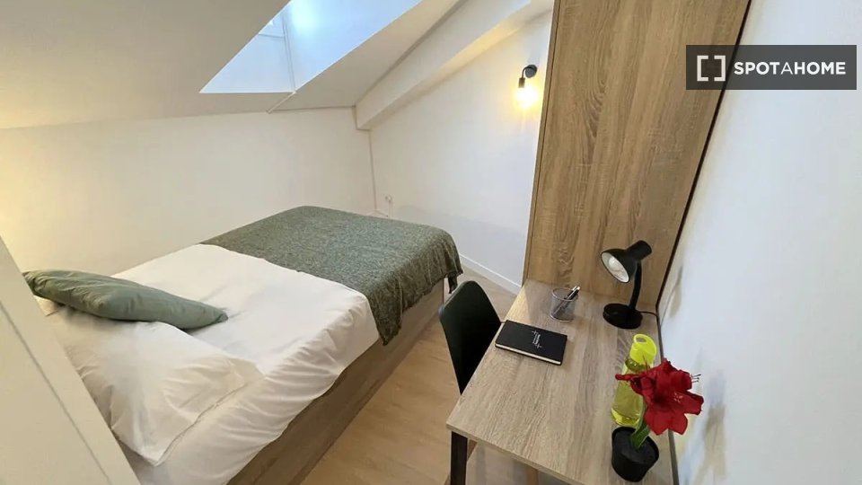 Double room Madrid, 4 beds — photo 1