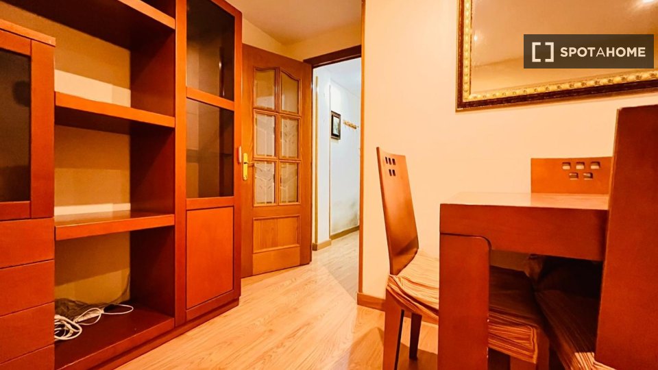 Double room Madrid, 4 beds — photo 16