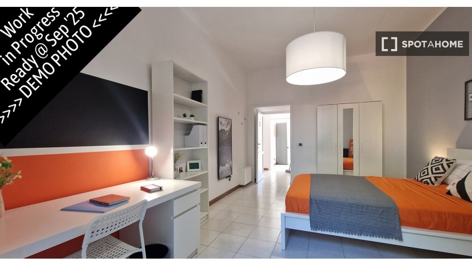 Double room Rome, 3 beds — photo 5