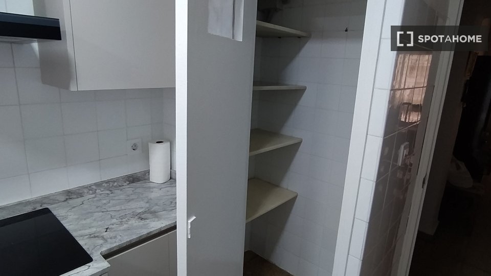 Apartment Valencia, 3 beds, 76m² — photo 20