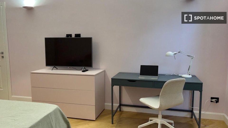 Double room Milan, 4 beds, 110m² — photo 7