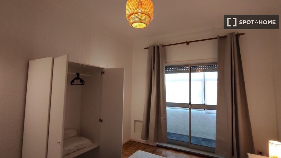 Double room Porto, 4 beds, 100m² — photo 9