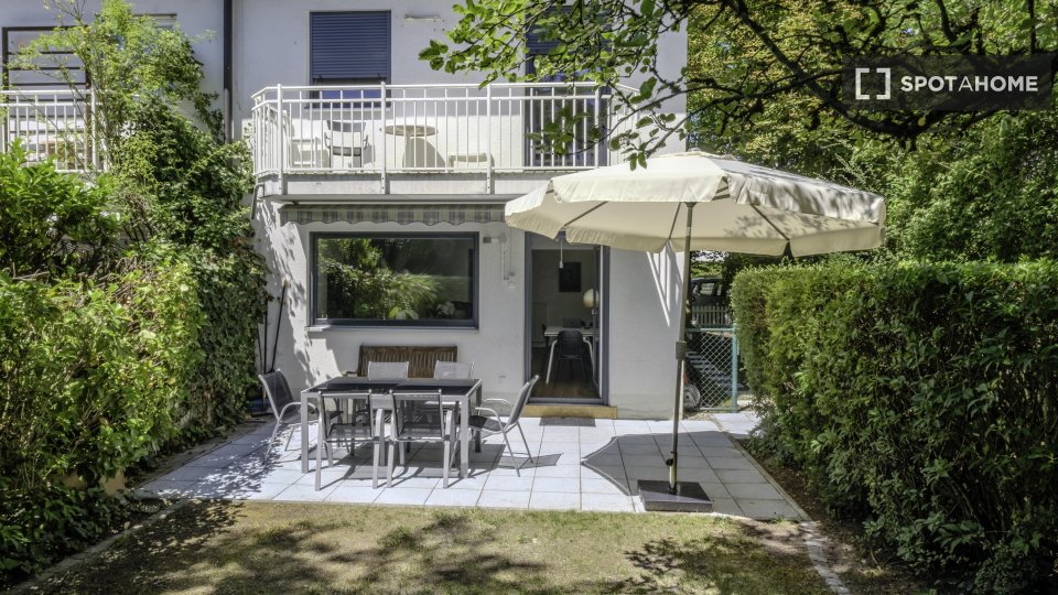 Apartment Munich, 4 beds, 145m² — photo 33