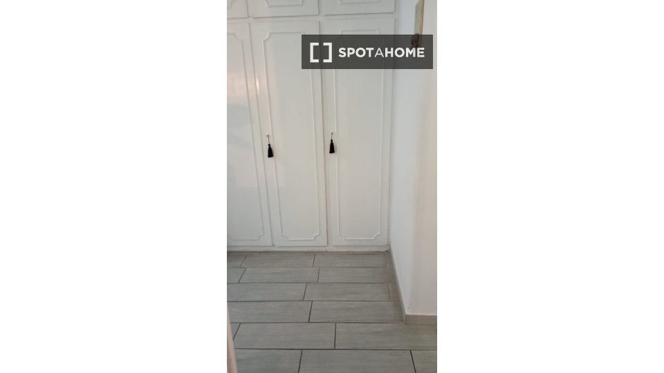 Apartment Rome, 4 beds, 60m² — photo 10