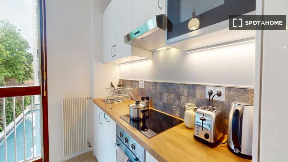 Double room Paris, 3 beds, 60m² — photo 5