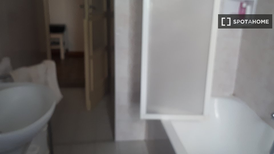 Double room Turin, 4 beds, 110m² — photo 8