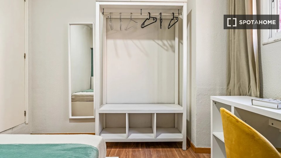 Double room Lisbon, 4 beds — photo 3