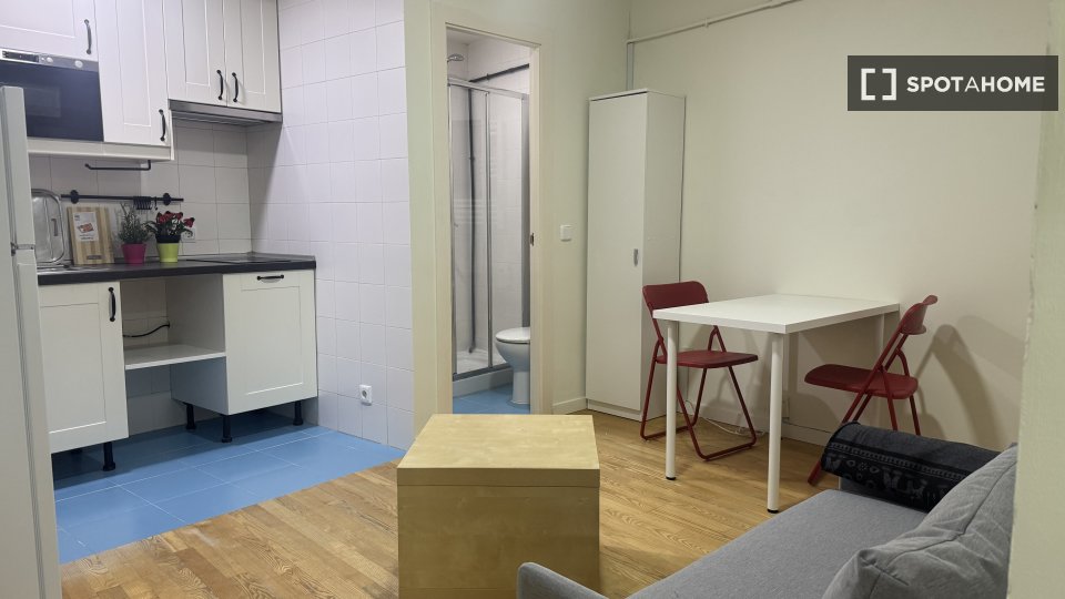 Piso en alquiler en Embajadores, Madrid