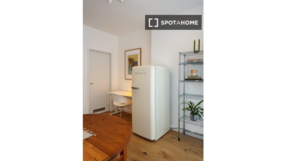 Apartment Berlin, 1 bed, 64m² — photo 11