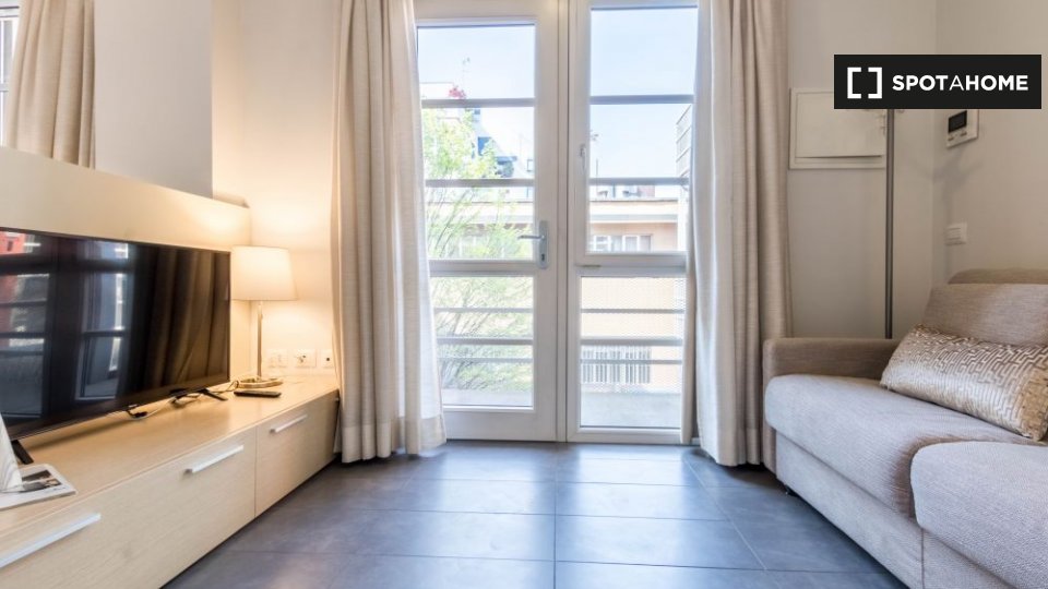 Apartment Milan, 1 bed — photo 1