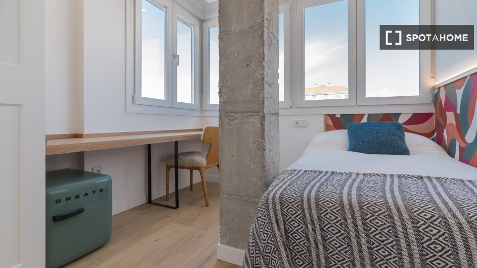 Double room Madrid, 6 beds — photo 12