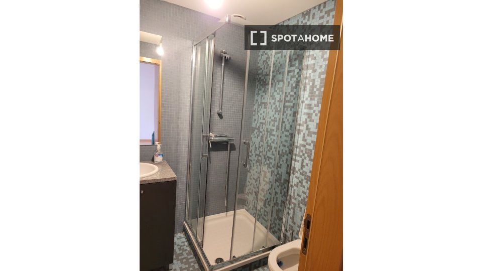Double room Coimbra, 3 beds, 95m² — photo 7