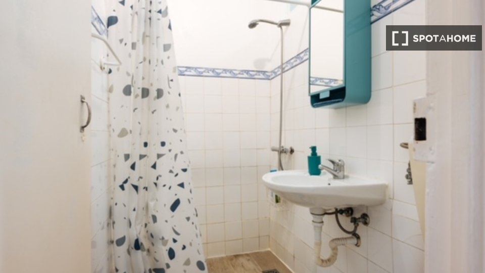 Apartment Lisbon, 1 bed — photo 6