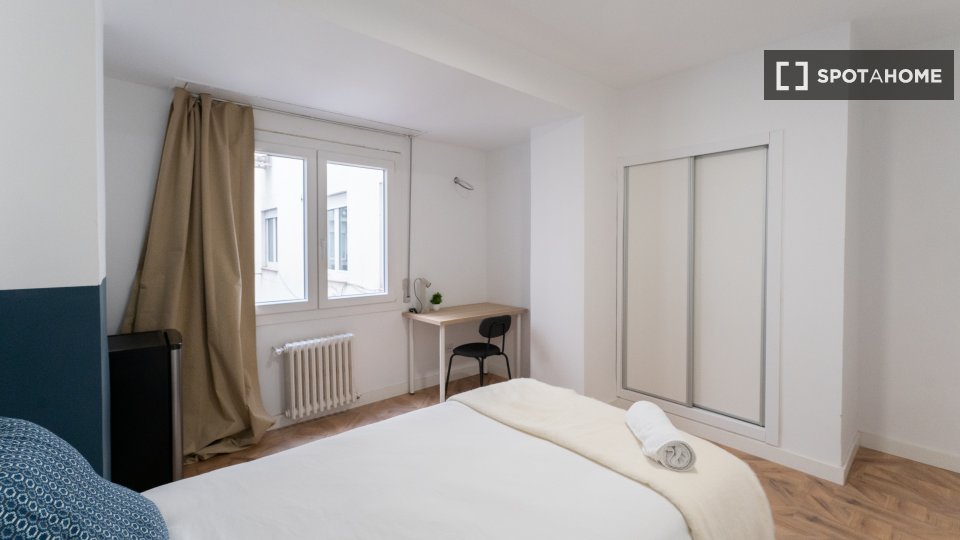 Double room Madrid, 7 beds — photo 5