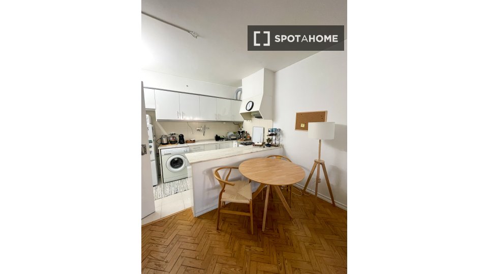 Apartment mono Lisbon — photo 11