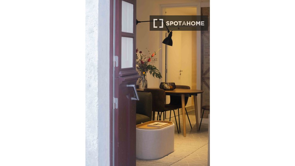 Apartment mono Lisbon, 45m² — photo 2