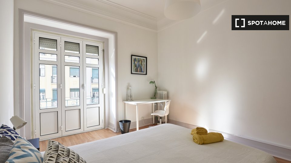 Double room Lisbon, 13 beds — photo 4