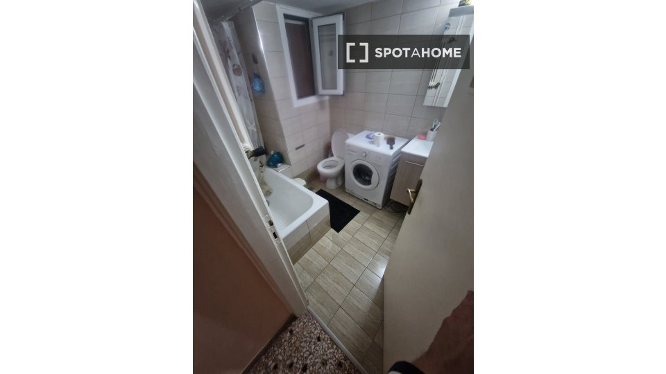 Apartment Athens, 3 beds, 80m² — photo 1