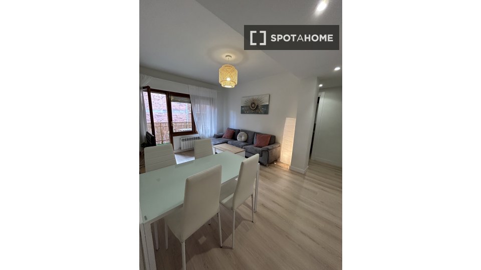 Double room Madrid, 3 beds — photo 16