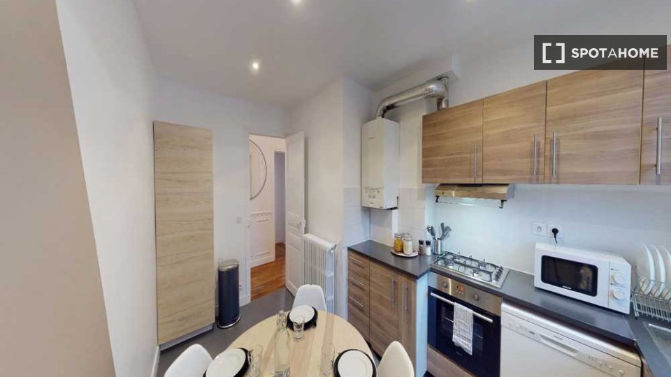Double room Paris, 4 beds, 80m² — photo 5