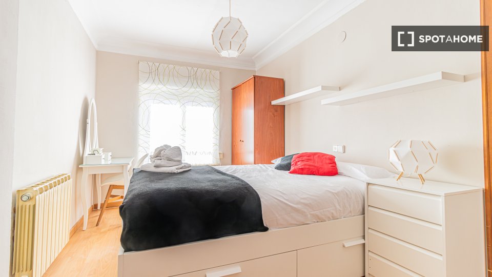 Apartment Zaragoza, 3 beds, 82m² — photo 17