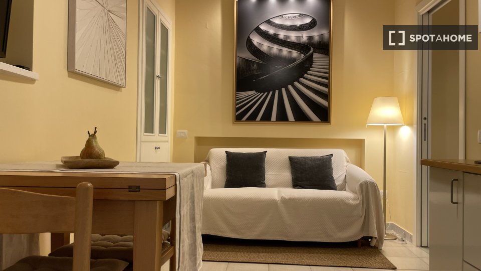 Apartment Rome, 1 bed, 43m² — photo 28