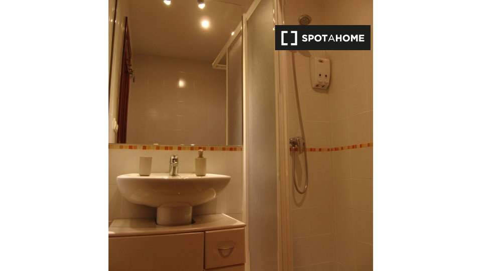 Double room Granada, 1 bed — photo 1