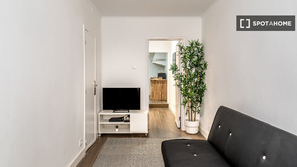 Apartment mono Lisbon, 48m² — photo 16