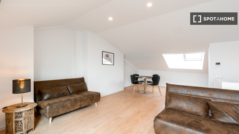 Apartment Porto, 1 bed, 64m² — photo 13