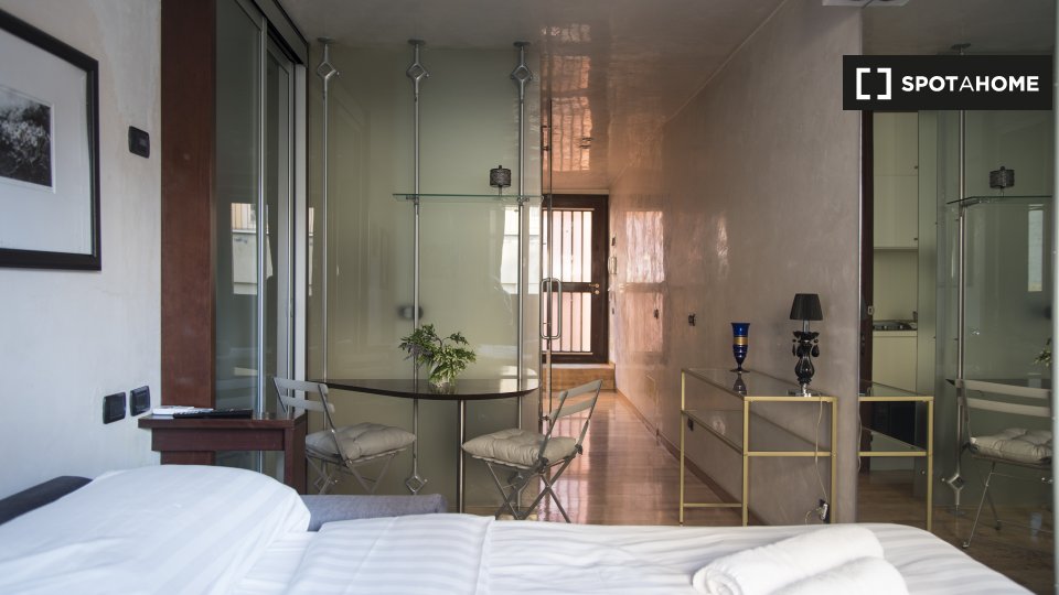 Apartment mono Milan, 35m² — photo 1