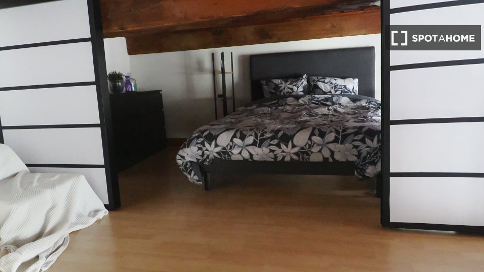Apartment Lyon, 2 beds, 80m² — photo 2