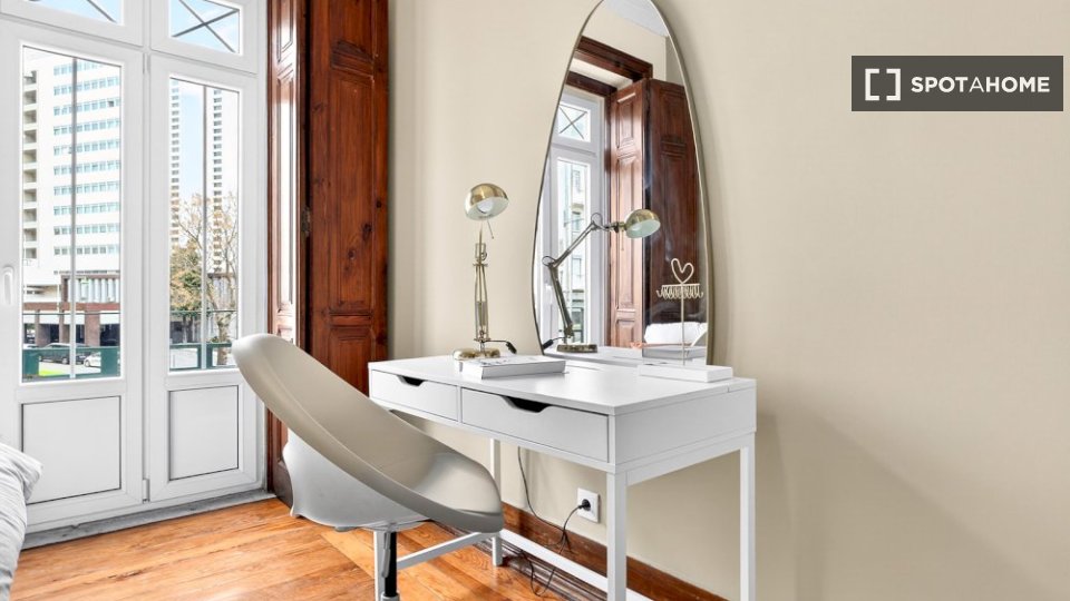 Double room Lisbon, 5 beds — photo 3