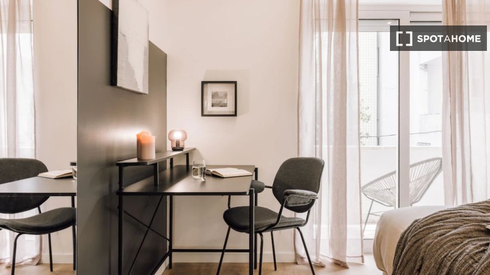 Apartment Lisbon, 2 beds — photo 10