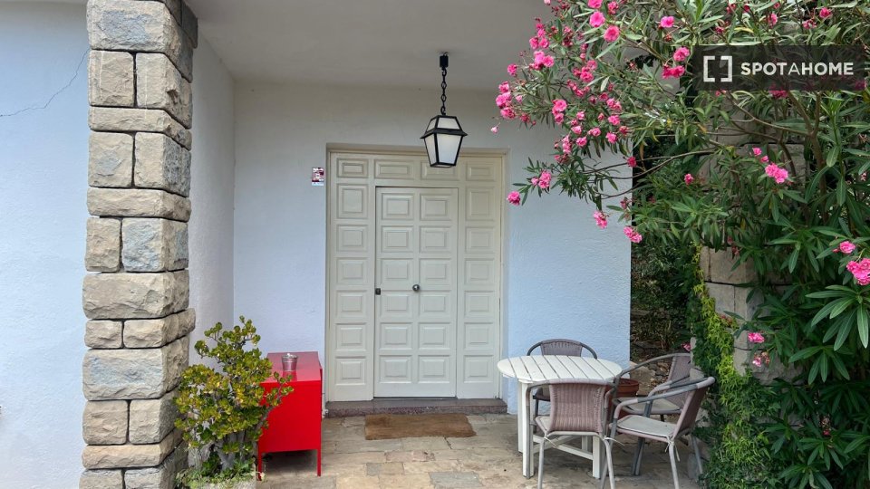 Double room Barcelona, 6 beds, 227m² — photo 3
