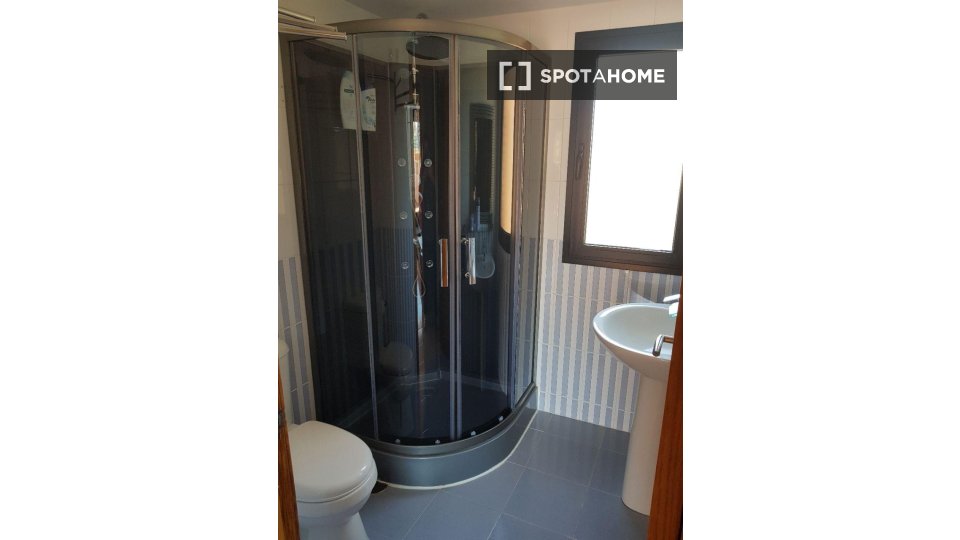 Apartment Alicante, 3 beds, 240m² — photo 3