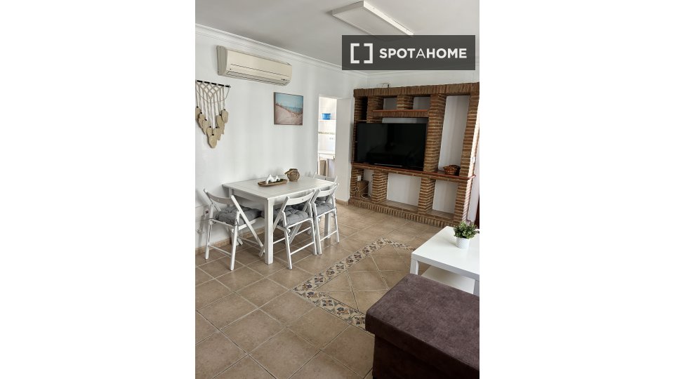 Apartment Cadiz, 2 beds, 70m² — photo 1